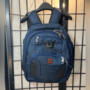 SwissTech Excursion 18" Travel Backpack with USB Port, Unisex Blue All Ages